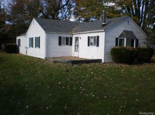 1709 Richman Rd, Kimball, MI 48074