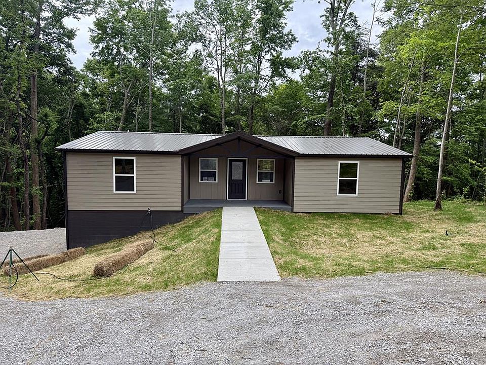 1st image of 484 Spencer Dr