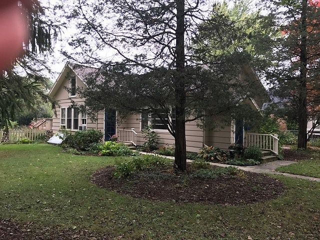 2nd image of 126 Garden St