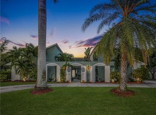 2061 SE Pyramid Rd, Port Saint Lucie, FL 34952