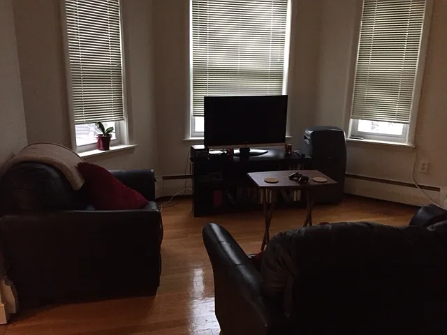 310 Tappan St #15 — Photo 6
