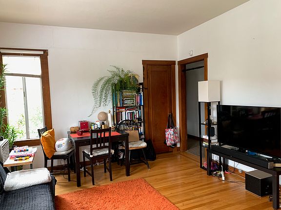 5th image of 2231 Blake St APT 4