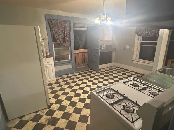 820 5th Ave APT 2