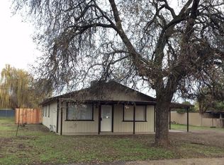 1010 12th St, Orange Cove, CA 93646