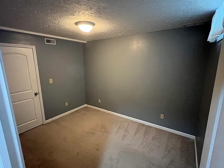 2494 Cedar Creek Ln — Photo 42