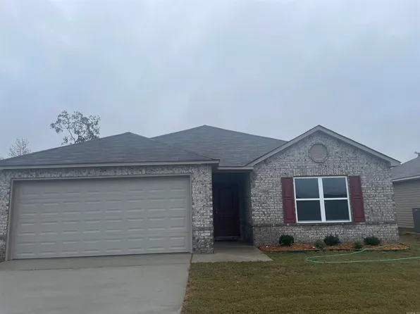 204 Sofia Dr, Maumelle, AR 72113