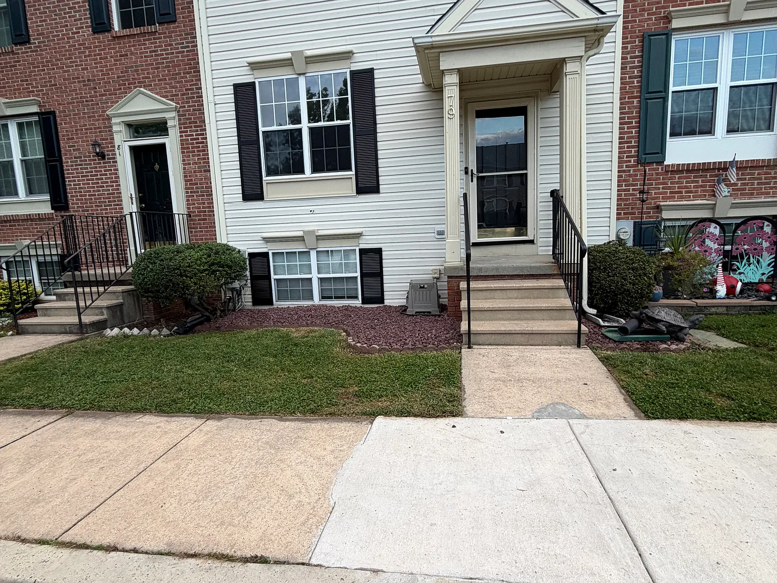 2 bed, 2.5 bath, 1320 sqft, $2,275 — Photo 2