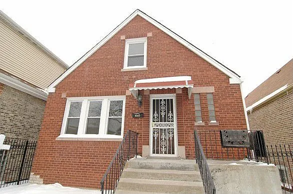 4512 S Saint Louis Ave photo 1