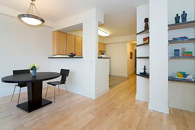 1630 California Street — Photo 2
