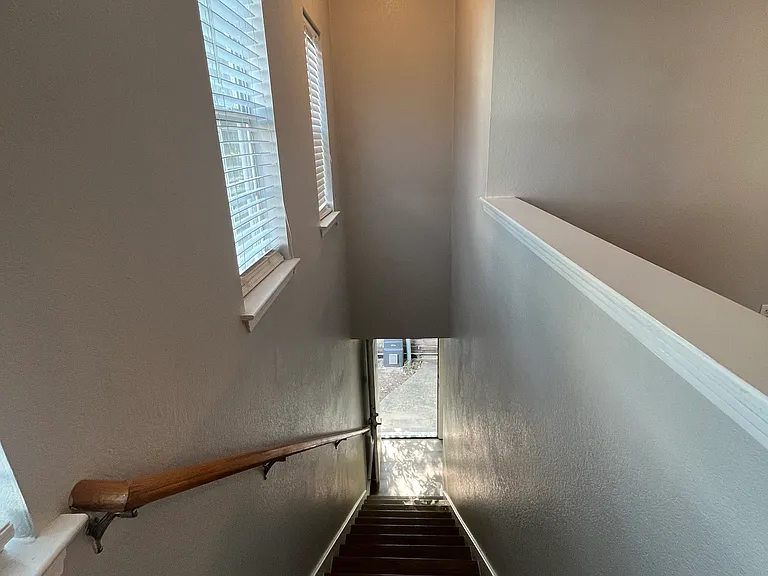 1604 Walnut Ave #B — Photo 11