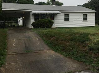 1325 20th St, Greensboro, NC 27405