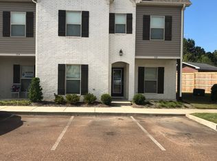 112 Robbins Cir, Oxford, MS 38655