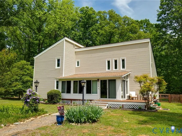 1590 Cardinal Woods Ln, Henrico, VA 23231