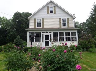 16 Erie St, Campbell Hall, NY 10916