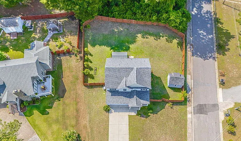 130 Henley Pl — Photo 29