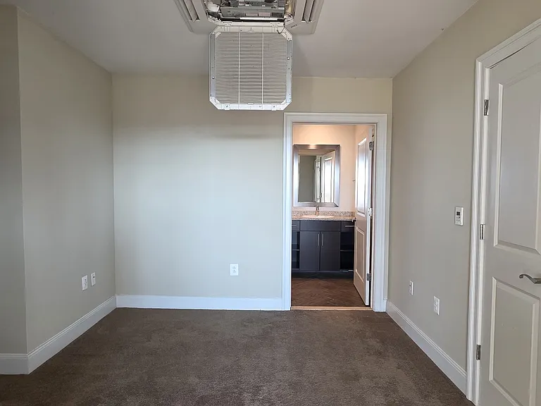 252 N Christopher Columbus Blvd #1602 — Photo 13
