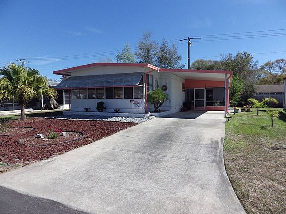 3rd image of 183 Windsor Dr