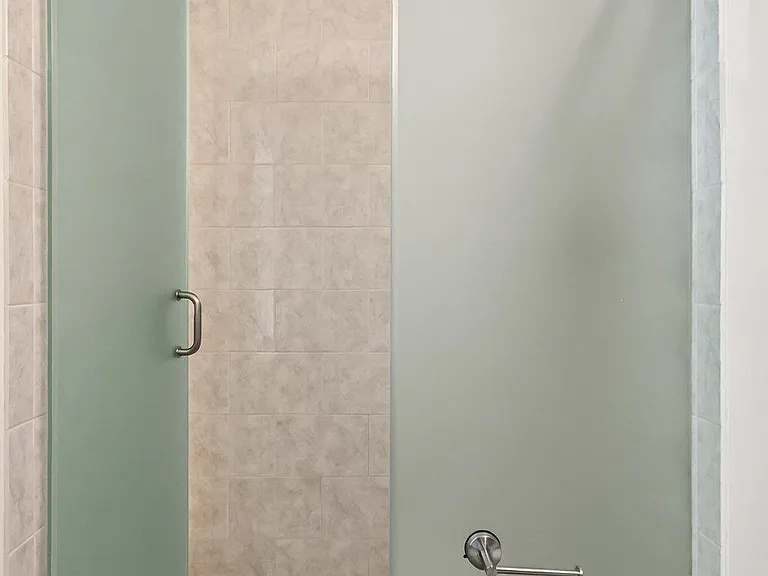 5719 Oakshore Ct — Photo 25