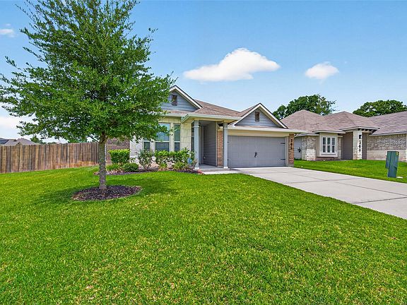 2nd image of 305 Brocks Ct