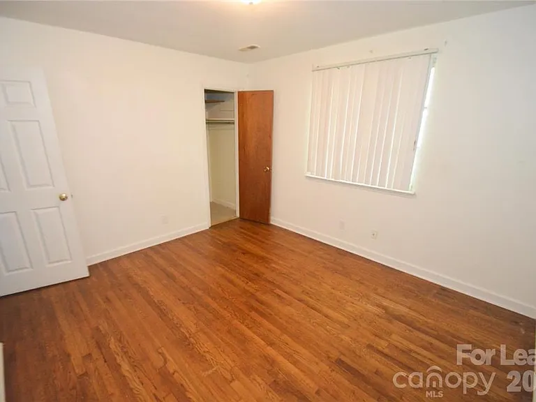 2143 Finchley Dr — Photo 5