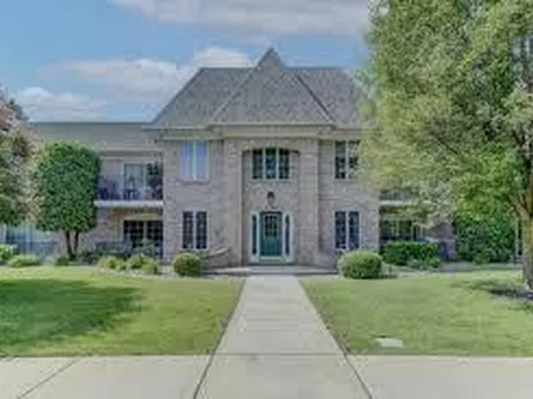 2741 Georgetowne Dr Unit A-1, Highland, IN 46322