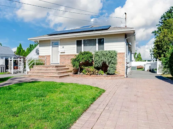 297 Bayard Street, Oceanside, NY 11572