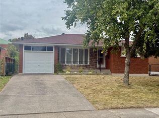 41 Orlanda Rd, Hamilton, ON L8G 2K3