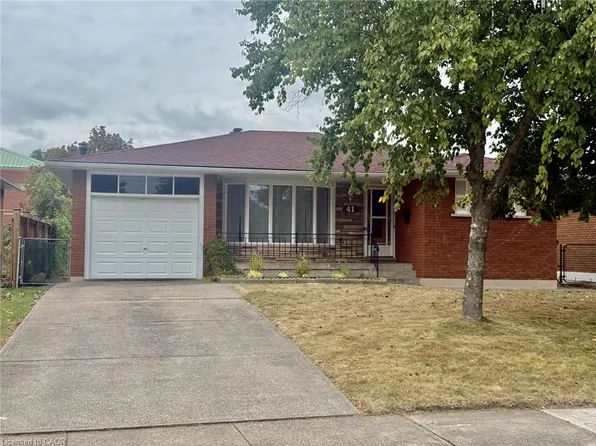41 Orlanda Rd, Hamilton, ON L8G 2K3