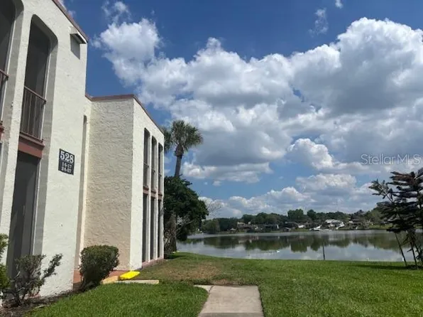 528 Orange Dr APT 26, Altamonte Springs, FL 32701