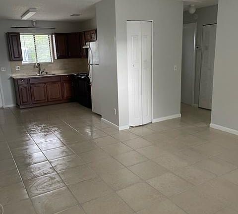 4th image of 2627 Quad Ct APT 4