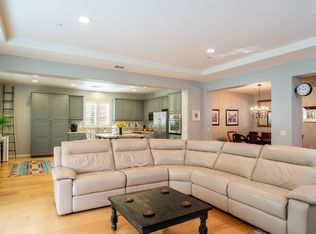 1697 Los Senderos, Santee, CA 92071