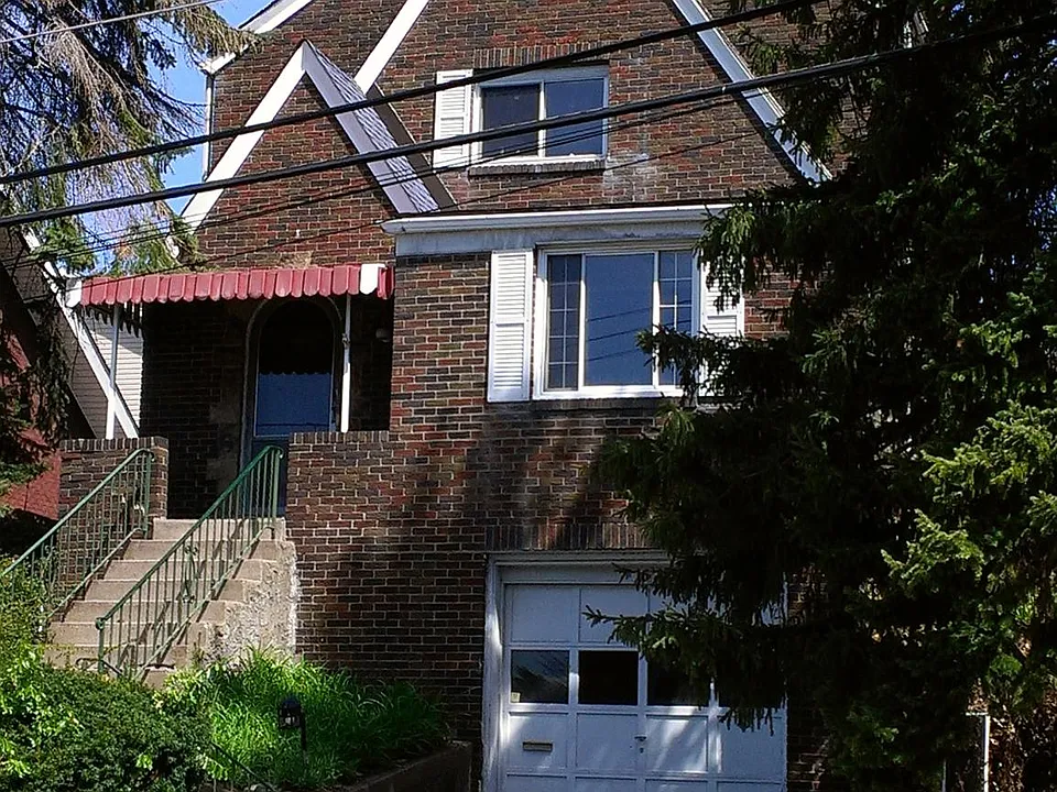 16 W Garden Rd