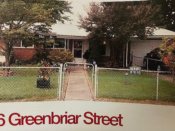 5th image of 826 Greenbriar St