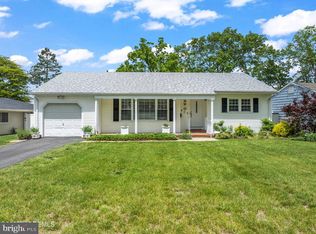 605 Oak Ter, Point Pleasant Beach, NJ 08742