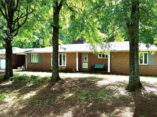 2297 Austin Traphill Rd, Elkin, NC 28621