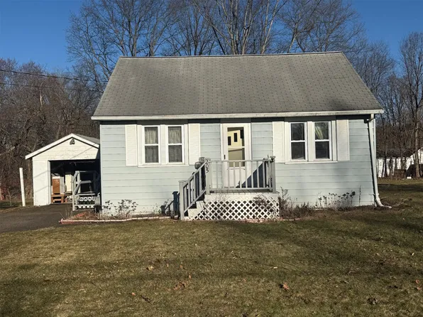 205-209 Clifford Dr, Vestal, NY 13850