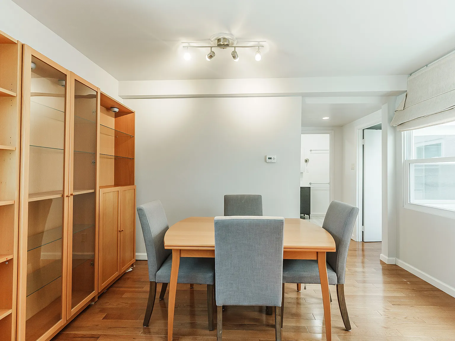 2 bed, $2,975 — Photo 4