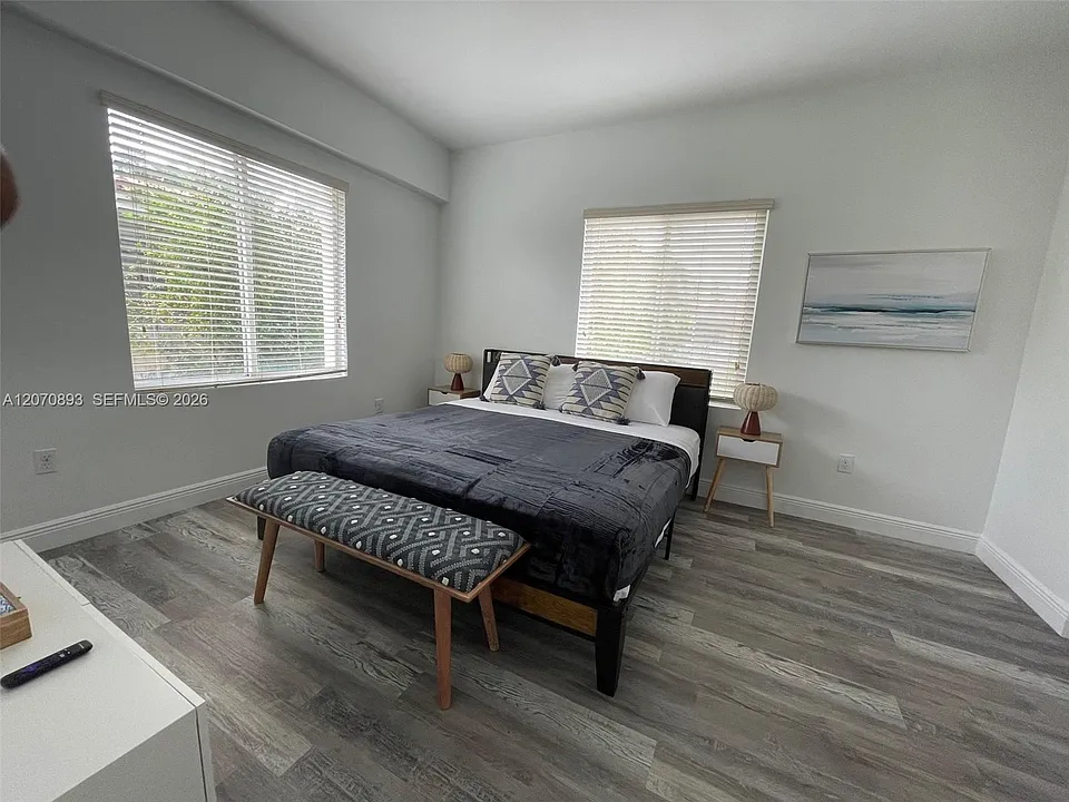 29 Oviedo Ave #2