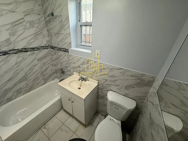 202 Brookdale Ave #11 — Photo 5