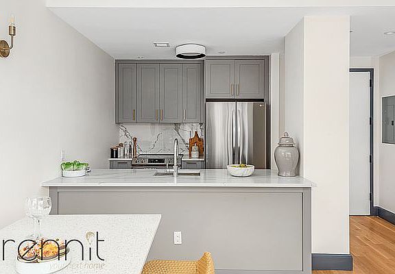 5th image of 293 Herkimer St APT 602