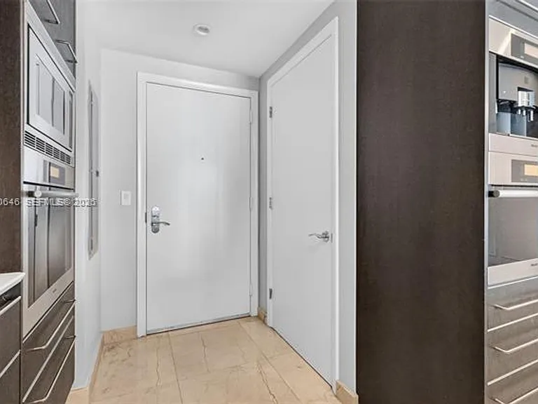 17001 Collins Ave #CU-3402 — Photo 13
