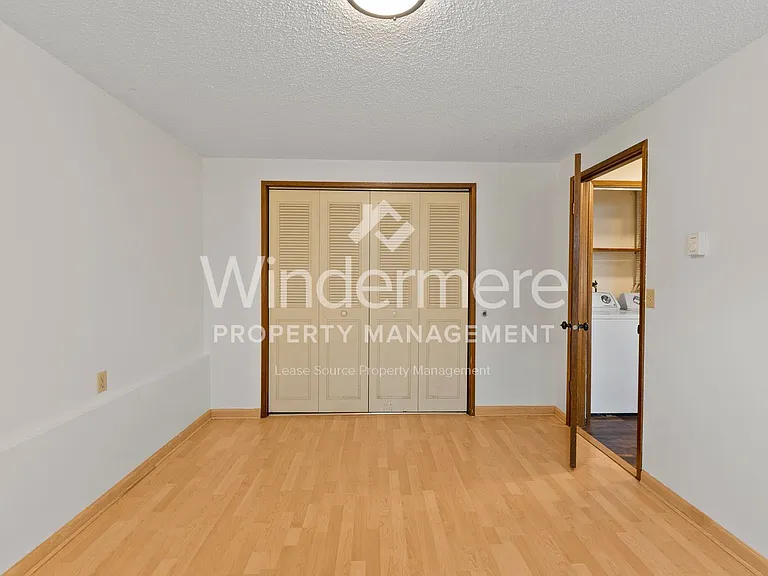 904 S McDonald Rd — Photo 10