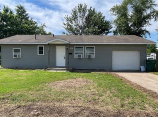 303 Fink Dr, Springdale, AR 72764