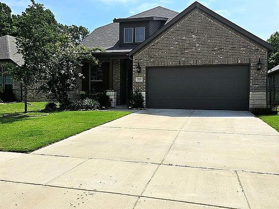 4th image of 543 Remington Way