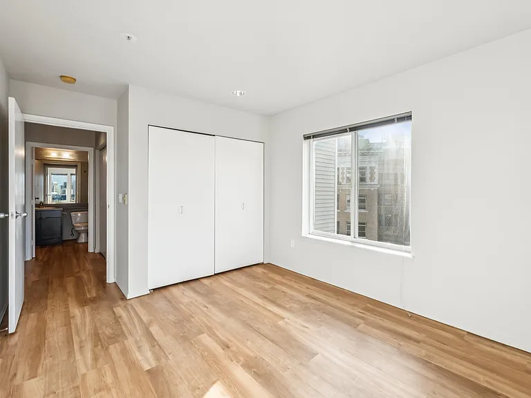 23-web-or-mls-1610 16th Ave unit 31 Seattle-S3112-013 23-web-or-mls-1610 16th Ave unit 31 Seattle-S3112-013