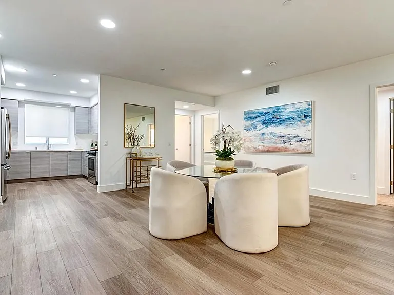 1330 Federal Ave #308 — Photo 14