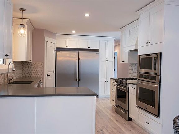 4th image of 113 NE Dundas Rd