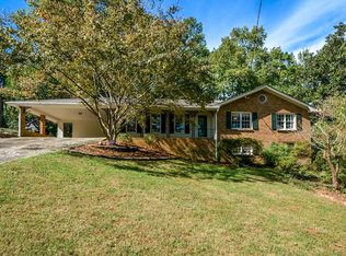 576 Maribee Dr, Tucker, GA 30084
