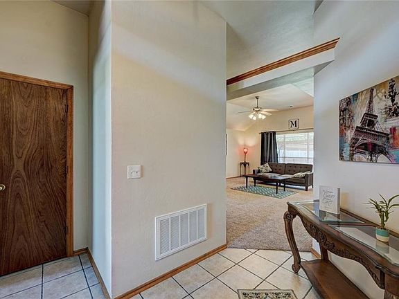 5th image of 14505 Sylena Way