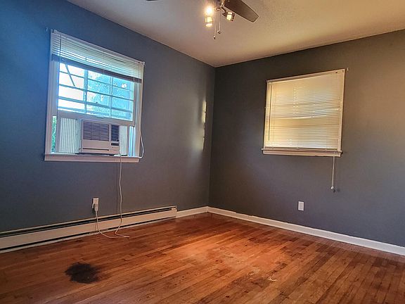 5th image of 108 Hager Dr
